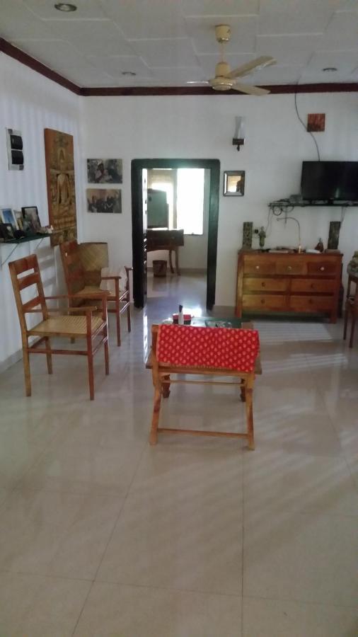 ג'פנה Allens Home Stay מראה חיצוני תמונה